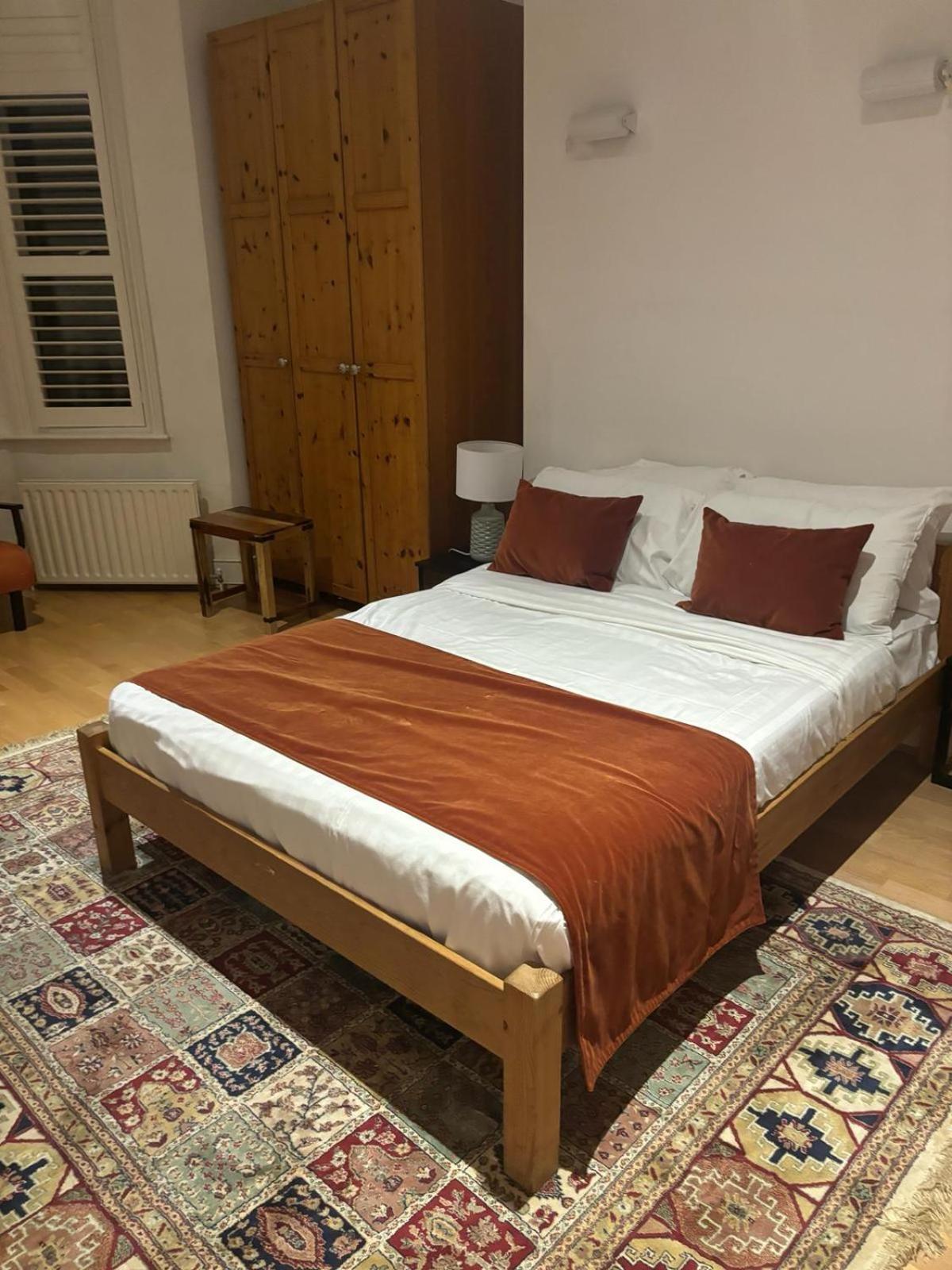 Grand Tulse Hill Villa Londen Kamer foto